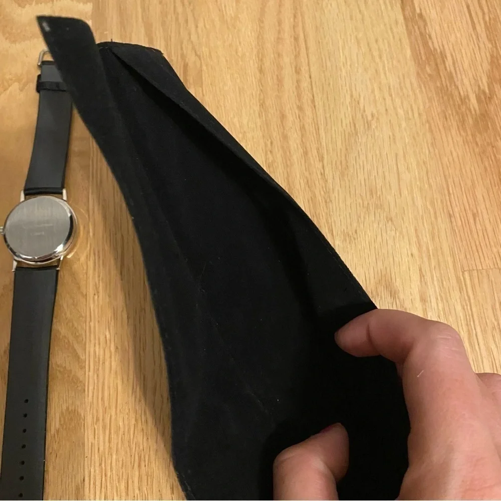 AIDS Awareness Catalog A&T Editeur Black Leather Strap Watch
